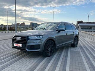 2017 Audi Q7 II (4M), серый, 3850000 рублей, вид 1