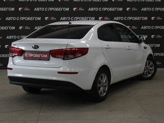 2016 Kia Rio III Рестайлинг, белый, 963000 рублей, вид 3