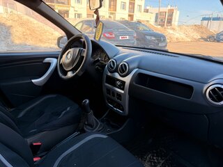 2013 Renault Logan I Рестайлинг, бежевый, 250000 рублей, вид 4