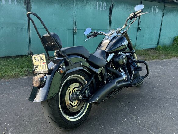 2010 Harley-Davidson Fat Boy, чёрный, 1000000 рублей - вид 6