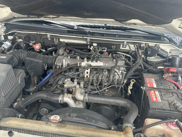 2000 Mitsubishi Montero III, белый, 1350000 рублей - вид 8