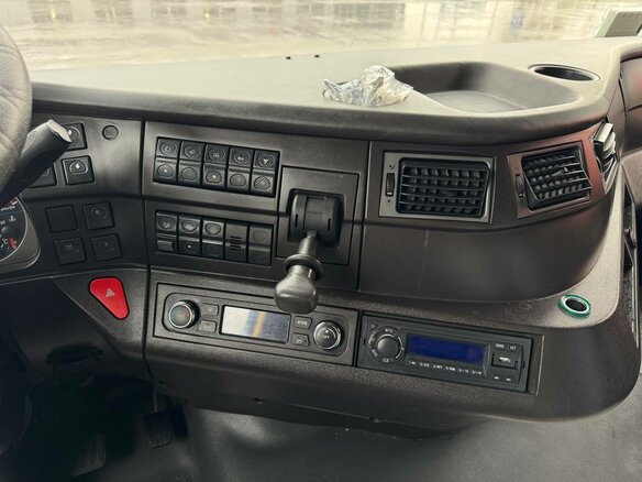 2023 IVECO-Hongyan 4x2, жёлтый, 3450000 рублей - вид 14