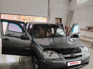 2012 Chevrolet Niva I Рестайлинг, серый, 600000 рублей, вид 2