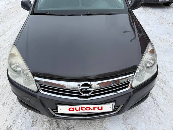 2010 Opel Astra H Рестайлинг, серый, 470000 рублей - вид 1