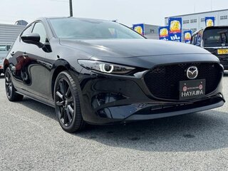 2022 Mazda 3 IV (BP), чёрный, 1400000 рублей, вид 3