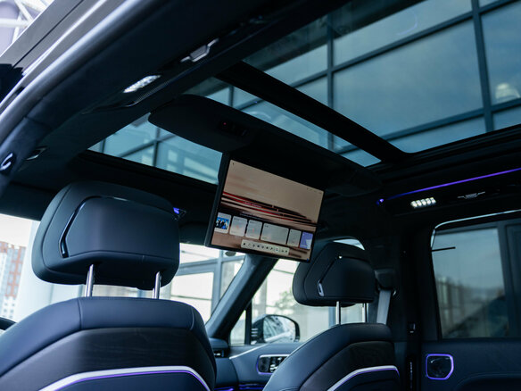 2025 Zeekr 9X 70 kWh, чёрный - вид 20