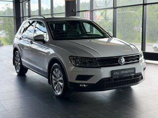 2017 Volkswagen Tiguan II, белый, 1880000 рублей, вид 3