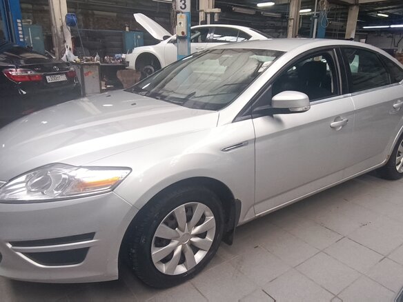2012 Ford Mondeo IV Рестайлинг, серебристый, 470000 рублей - вид 5