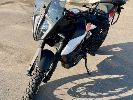 2021 KTM 390 Adventure, белый, 570000 рублей, вид 2