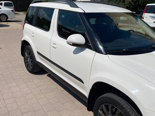 2012 Skoda Yeti I, белый, 1100000 рублей, вид 5