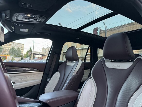 2024 Geely Monjaro I, белый, 3740000 рублей - вид 14