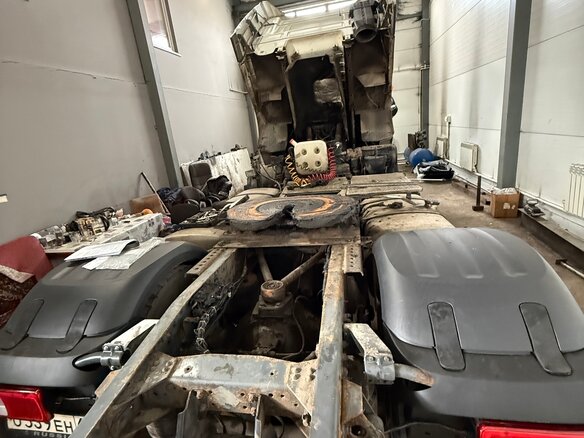 2012 DAF XF 105, белый, 2000000 рублей - вид 8