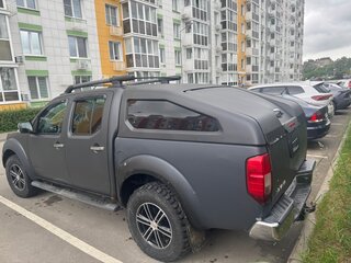 2007 Nissan Navara (Frontier) III (D40), серый, 900000 рублей, вид 2