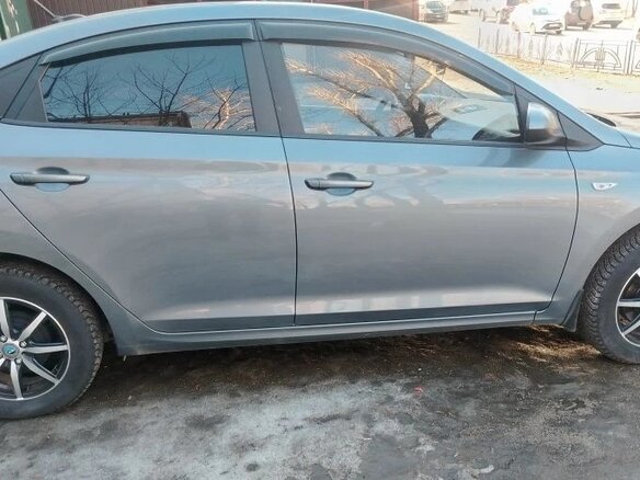 2019 Hyundai Solaris II, серый, 1050000 рублей