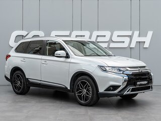 2019 Mitsubishi Outlander III Рестайлинг 3, белый, 1785000 рублей, вид 1