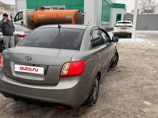 2011 Kia Rio II Рестайлинг, серебристый, 530000 рублей, вид 5