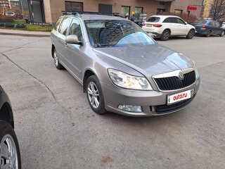 2011 Skoda Octavia II (A5) Рестайлинг, серый, 795000 рублей, вид 2