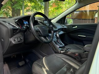 2017 Ford Kuga II Рестайлинг, белый, 1175000 рублей, вид 5