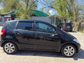 2012 Mercedes-Benz A-Класс 180 II (W169) Рестайлинг, чёрный, 670000 рублей, вид 3