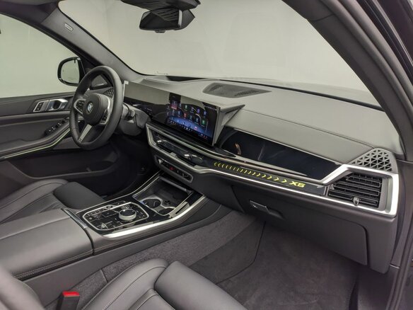 2025 BMW X5 40i IV (G05/G18) Рестайлинг, чёрный - вид 25