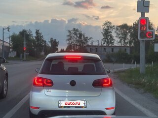 2010 Volkswagen Golf GTI VI, белый, 1349999 рублей, вид 5