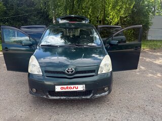 2006 Toyota Corolla Verso I Рестайлинг, зелёный, 480000 рублей, вид 2