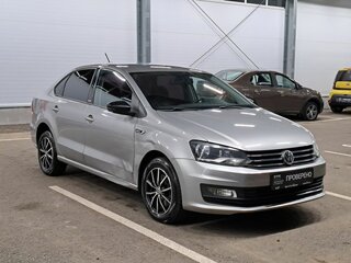 2018 Volkswagen Polo V Рестайлинг, серебристый, 795000 рублей, вид 3