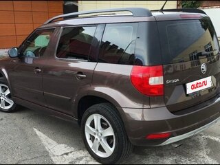 2016 Skoda Yeti I Рестайлинг, коричневый, 1160000 рублей, вид 5