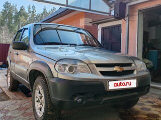 2011 Chevrolet Niva I Рестайлинг, серый, 550000 рублей, вид 4