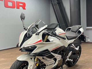 2026 QJMotor SRK 800 RR, белый, 859000 рублей, вид 2