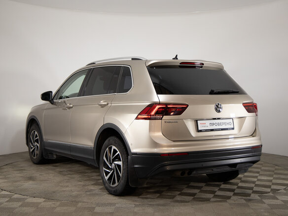 2018 Volkswagen Tiguan II, бежевый, 1999000 рублей - вид 6