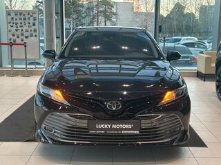 2018 Toyota Camry VIII (XV70), чёрный, 2295000 рублей, вид 2