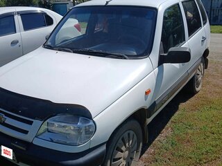 2003 Chevrolet Niva I, белый, 300000 рублей, вид 3