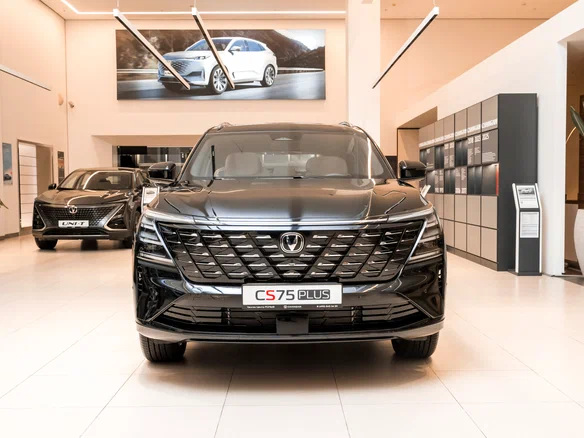 2025 Changan CS75 Plus IV, чёрный, 4249900 рублей - вид 1