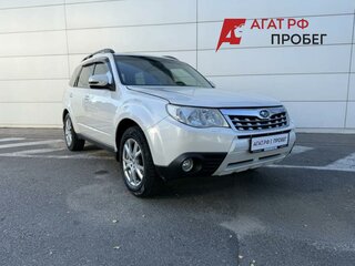 2012 Subaru Forester III Рестайлинг, белый, 1100000 рублей, вид 3
