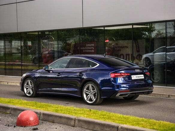 2021 Audi A5 Sportback 45 TFSI II (F5) Рестайлинг, синий, 3925000 рублей - вид 7