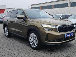 2025 Skoda Kodiaq II, бежевый, 4821327 рублей, вид 3