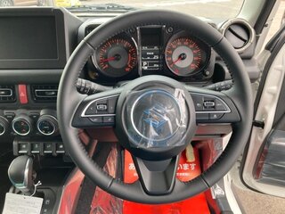 2025 Suzuki Jimny IV, белый, 2650000 рублей, вид 3