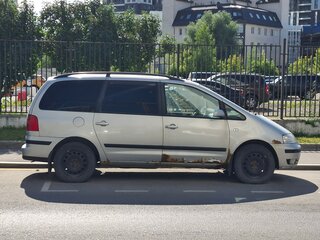 2002 Volkswagen Sharan I Рестайлинг, серый, 320000 рублей, вид 4