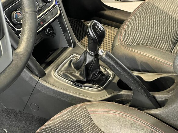 2018 Chery Tiggo 3 I, белый, 900000 рублей - вид 15