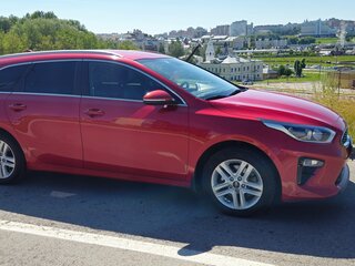 2019 Kia Ceed III, красный, 1690000 рублей, вид 5
