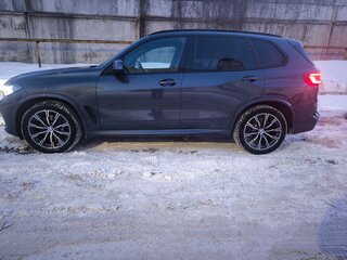 2021 BMW X5 30d IV (G05/G18), серый, 9000000 рублей, вид 3
