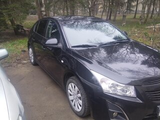 2013 Chevrolet Cruze I Рестайлинг, чёрный, 900000 рублей, вид 1