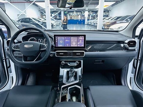 2026 Geely Binyue I Рестайлинг 2, белый, 1799999 рублей - вид 12