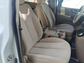 2010 Kia Carnival Grand II, белый, 1490000 рублей, вид 4