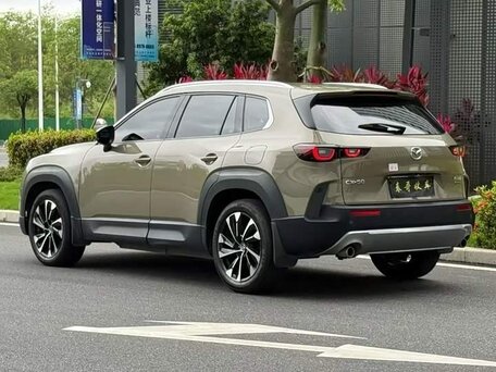 2024 Mazda CX-50, бежевый, 3030000 рублей, вид 3