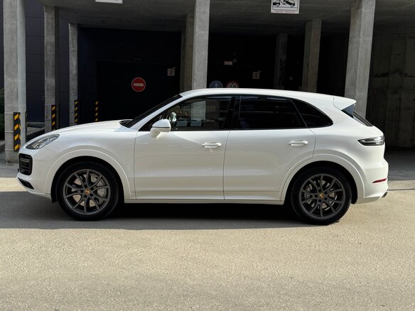 2018 Porsche Cayenne Turbo III, белый, 7990000 рублей - вид 7