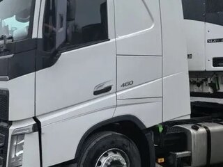 2019 Volvo FH, белый, 6300000 рублей, вид 1