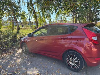 2012 Hyundai Solaris I, красный, 580000 рублей, вид 4