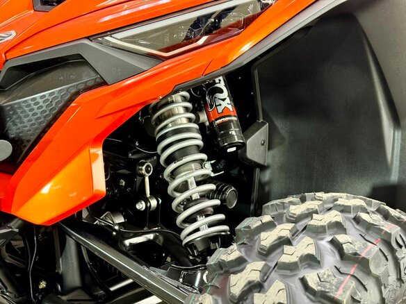 2026 CFMoto Z10 EPS, оранжевый, 3579900 рублей - вид 9